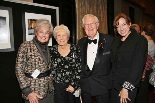 Anna Harris, Gini and Hank Schreimann, Theresa Galakatos